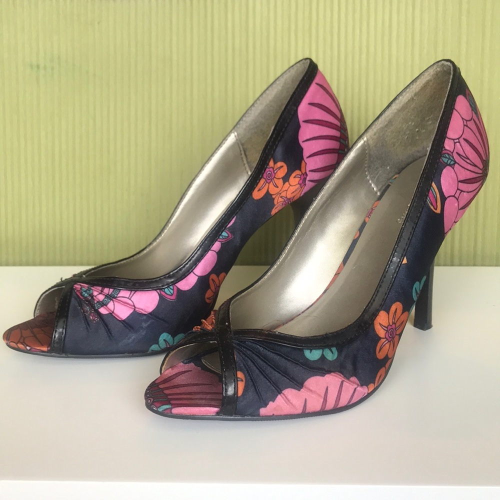 Floral heels